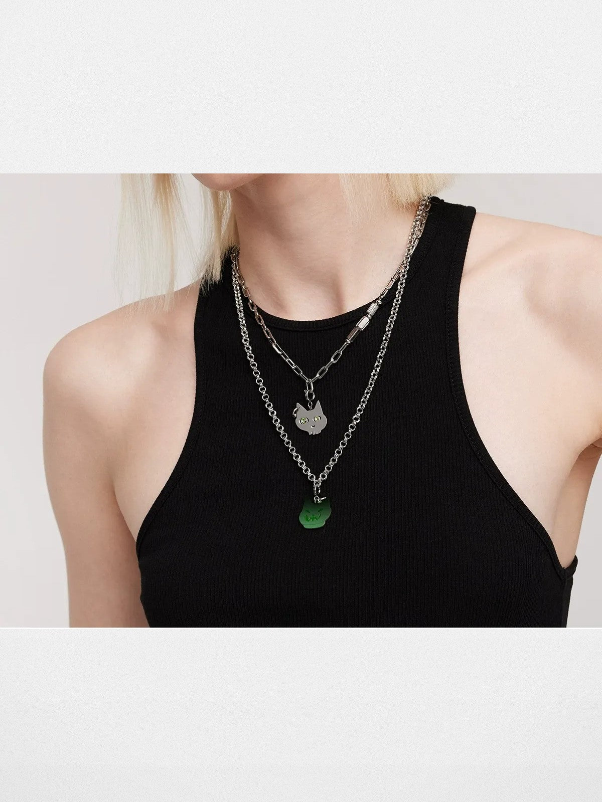 BLACKHEAD Green Eyed Cat Pendant Necklace in Gray - On Model