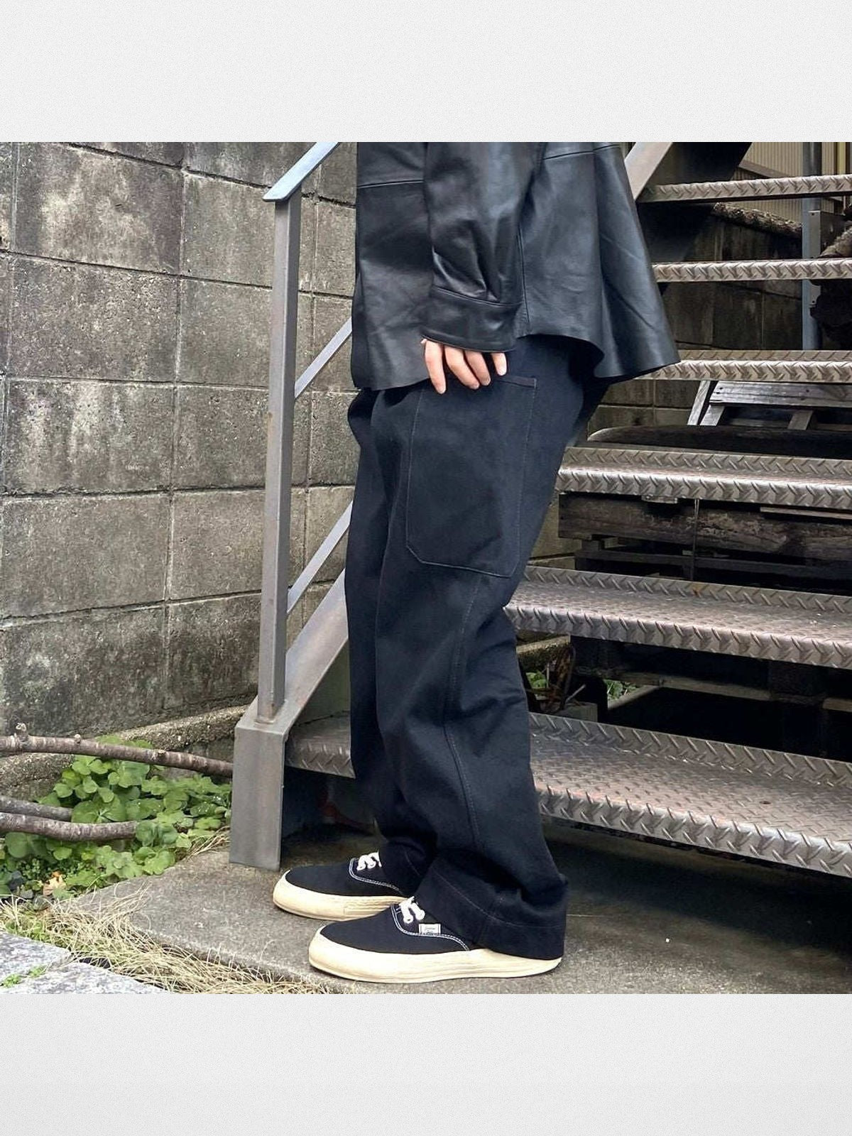 Soda Retro Canvas Low Top Sneakers in BLACK 【S14FW703 】 - On Model