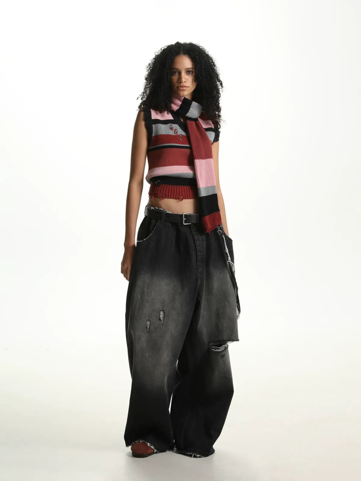 MASONPRINCE Distressed Striped Cotton Vest in Blue