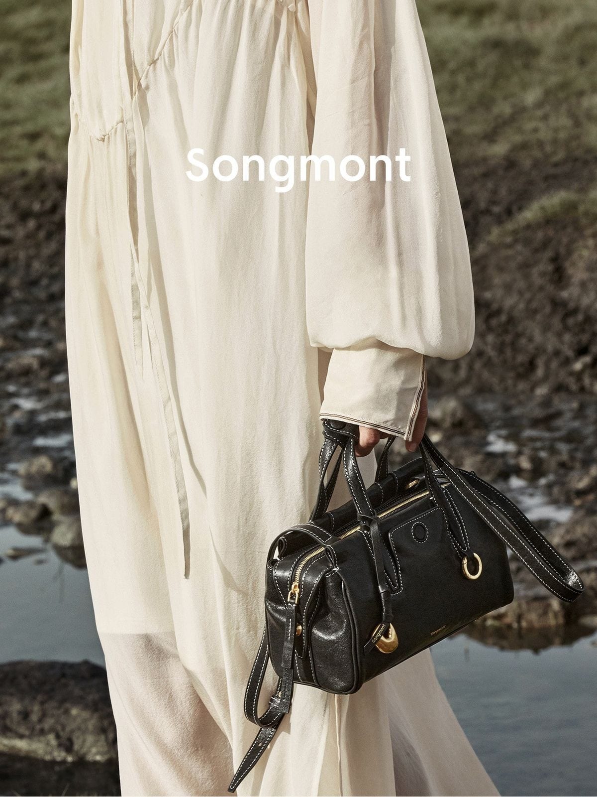 Songmont Mini Vegetable Tanned Leather Boston Bag in Black - Lifestyle