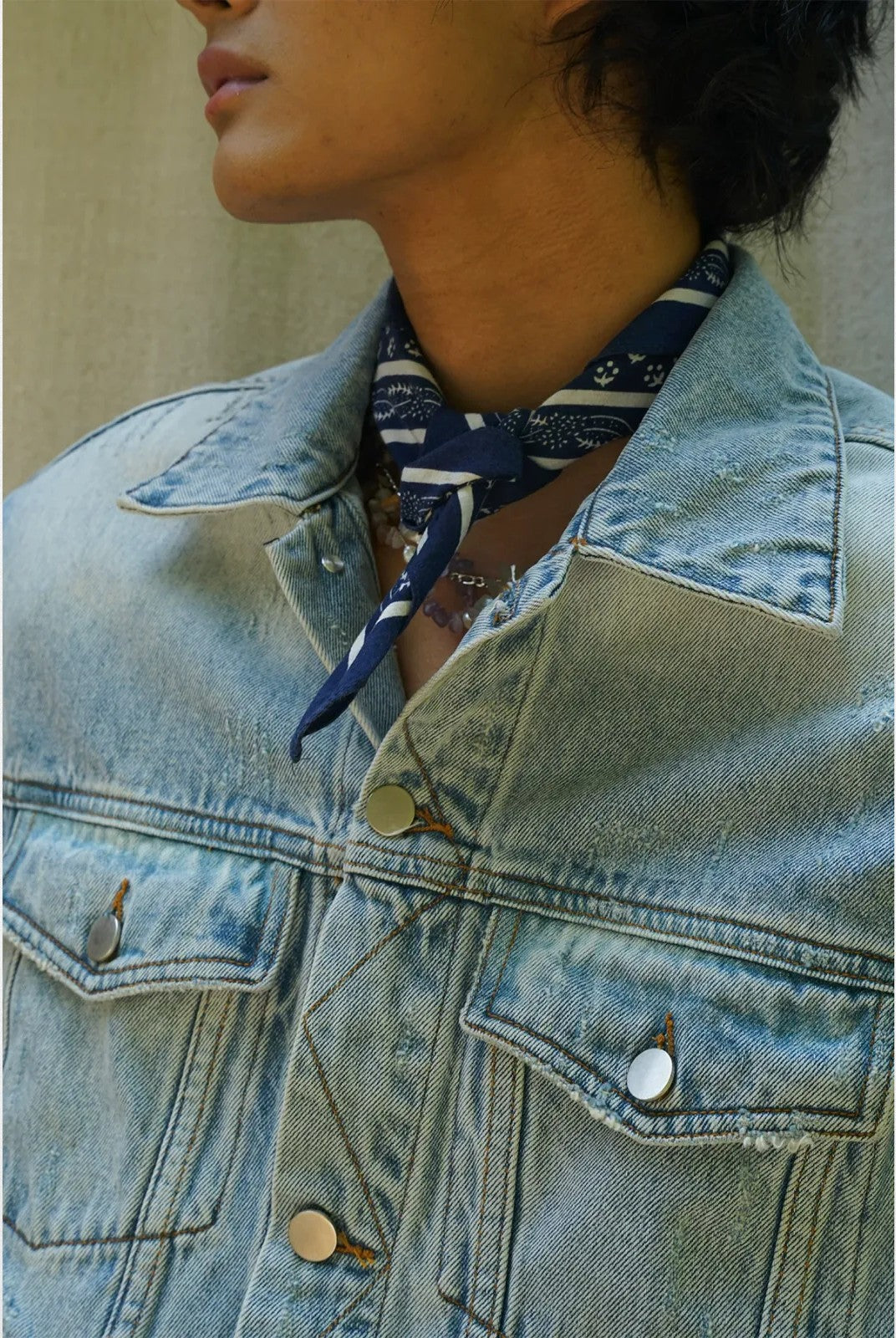 Retro 21 Distressed Denim Jacket with Shoulder Pads in Blue