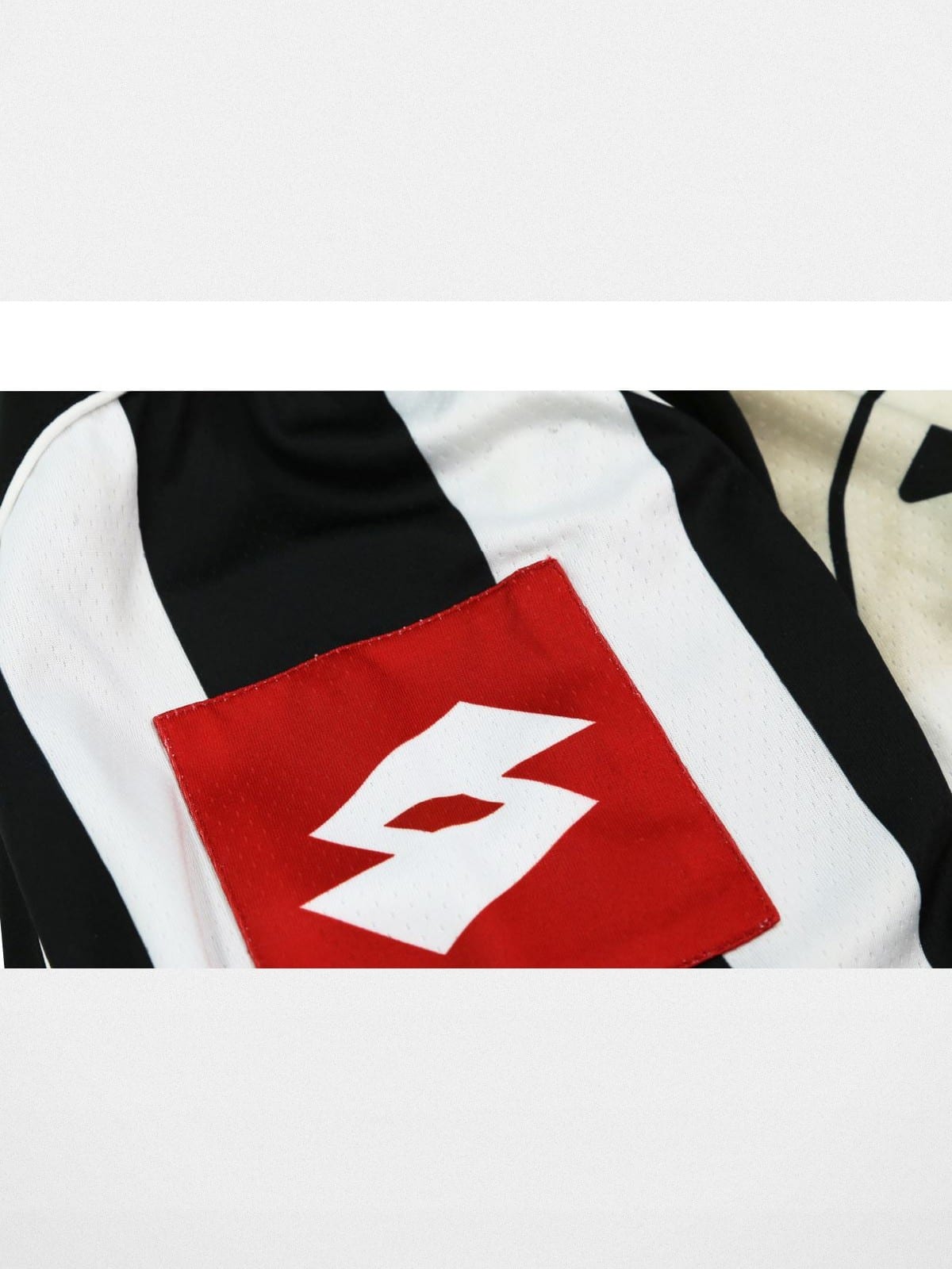 Sod Distressed Sadeventus Jersey in Black - Detail