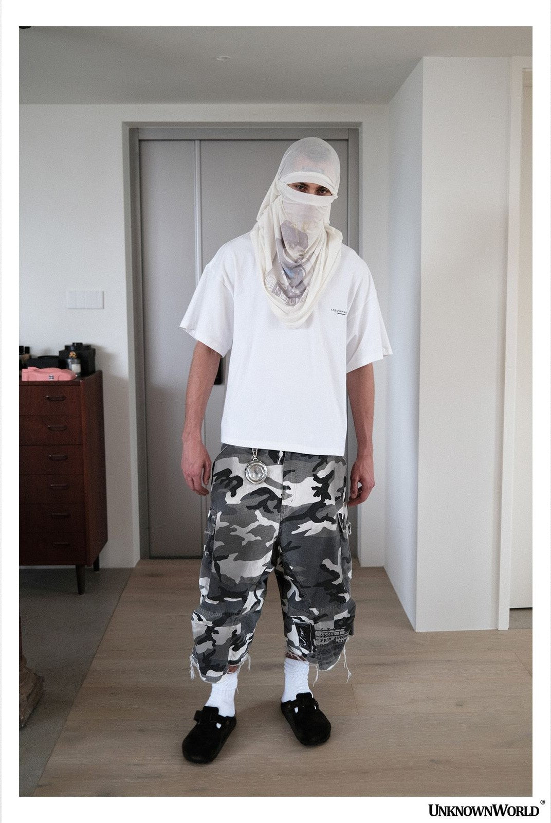 UNKNOWNWORLD Small Logo Cotton T Shirt in White