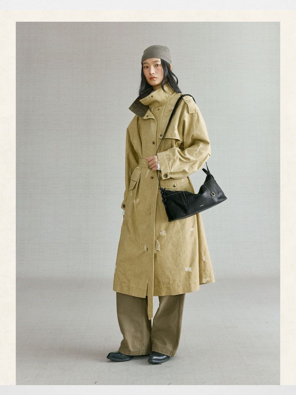 Songmont Vegetable Tanned Leather Hobo in Black - On Model