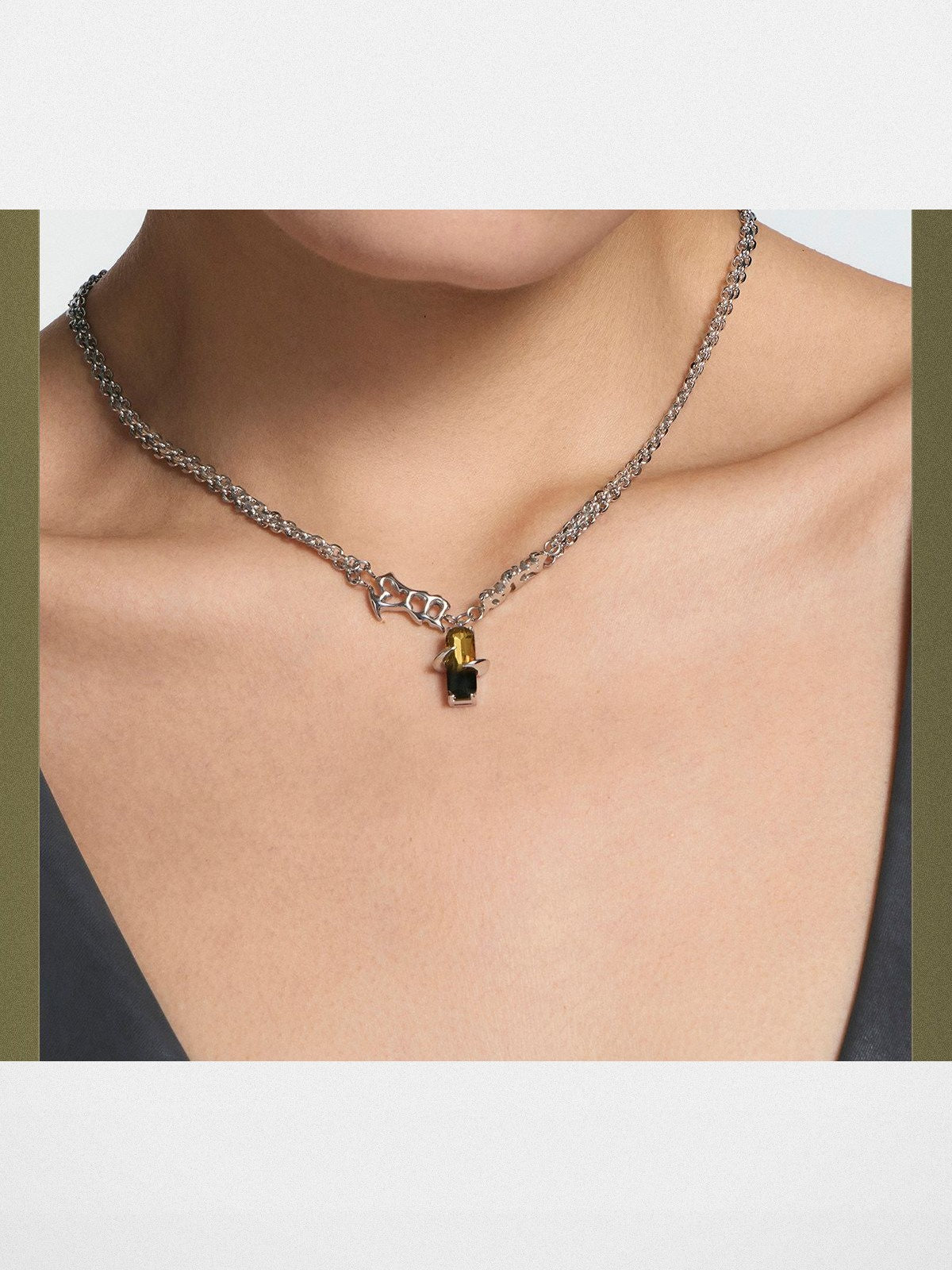 Blackhead Vinyl Wave Gradient Necklace in Silver - On Model