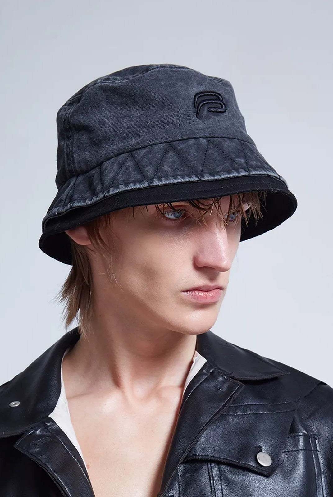 BLACKHEAD Washed Cotton Double Brim Bucket Hat in Gray - On Model