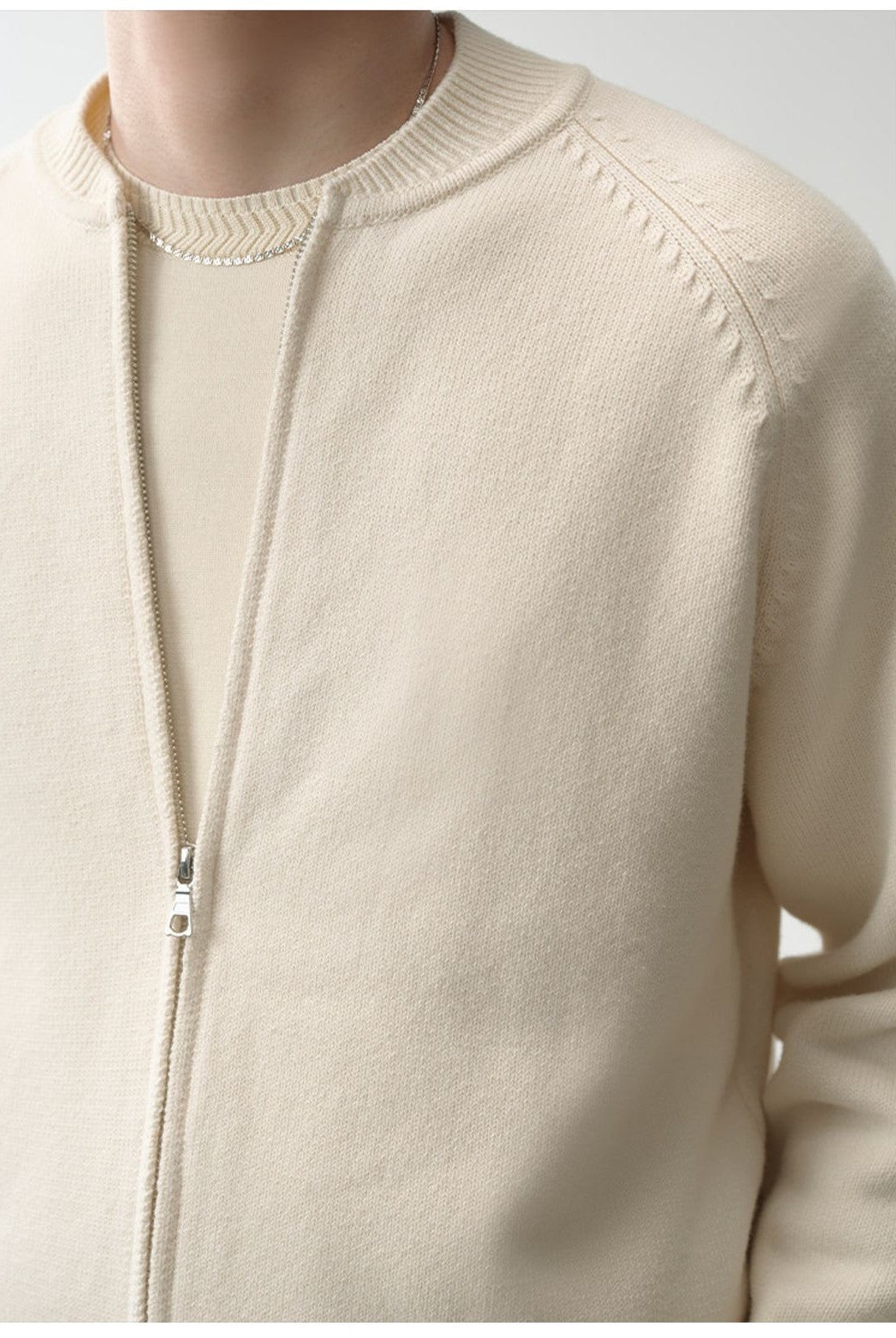 Roolrren Homme Cashmere Wool Cotton Zip Cardigan in White - On Model