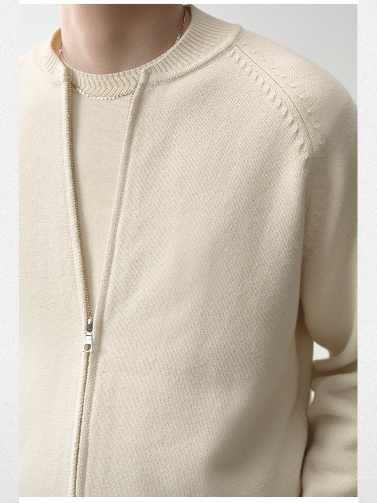 Roolrren Homme Cashmere Wool Cotton Zip Cardigan in White - On Model