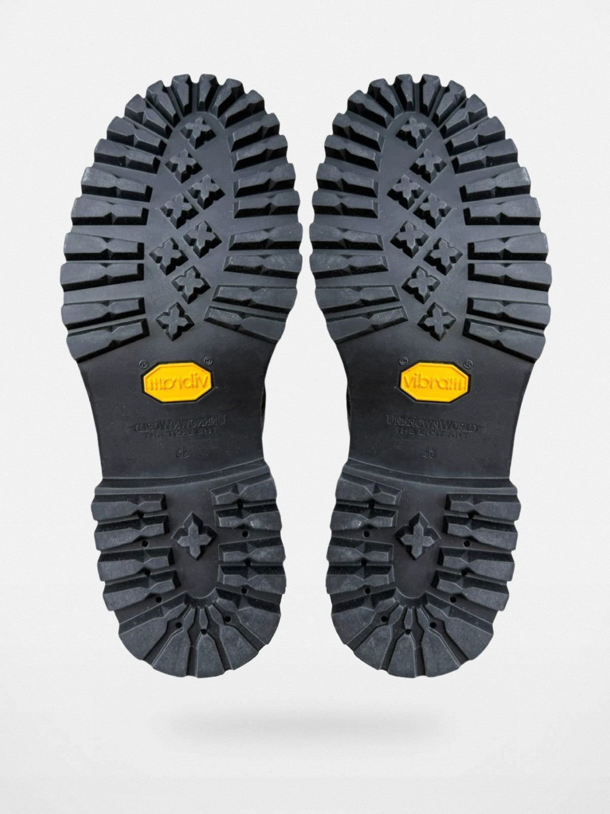 UNKNOWNWORLD Maryam Horse Leather Norwegian Welt Boots in Black - Detail