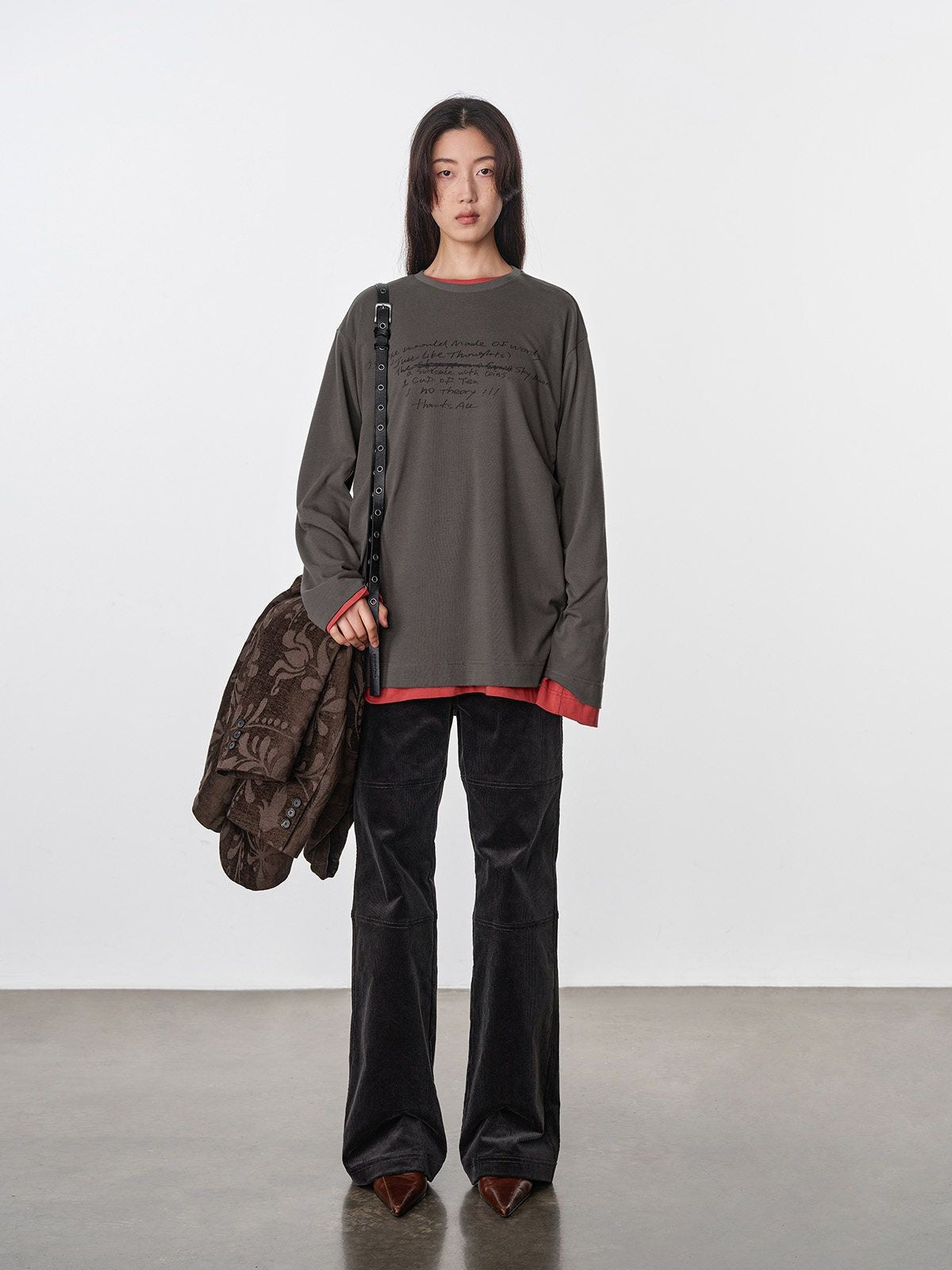 RandomPiece Letter Print Cotton T Shirt in Gray - On Model