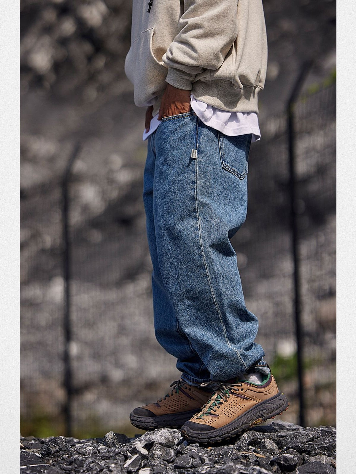 Soda Baggy Tapered Washed Jeans in Denim - On Model