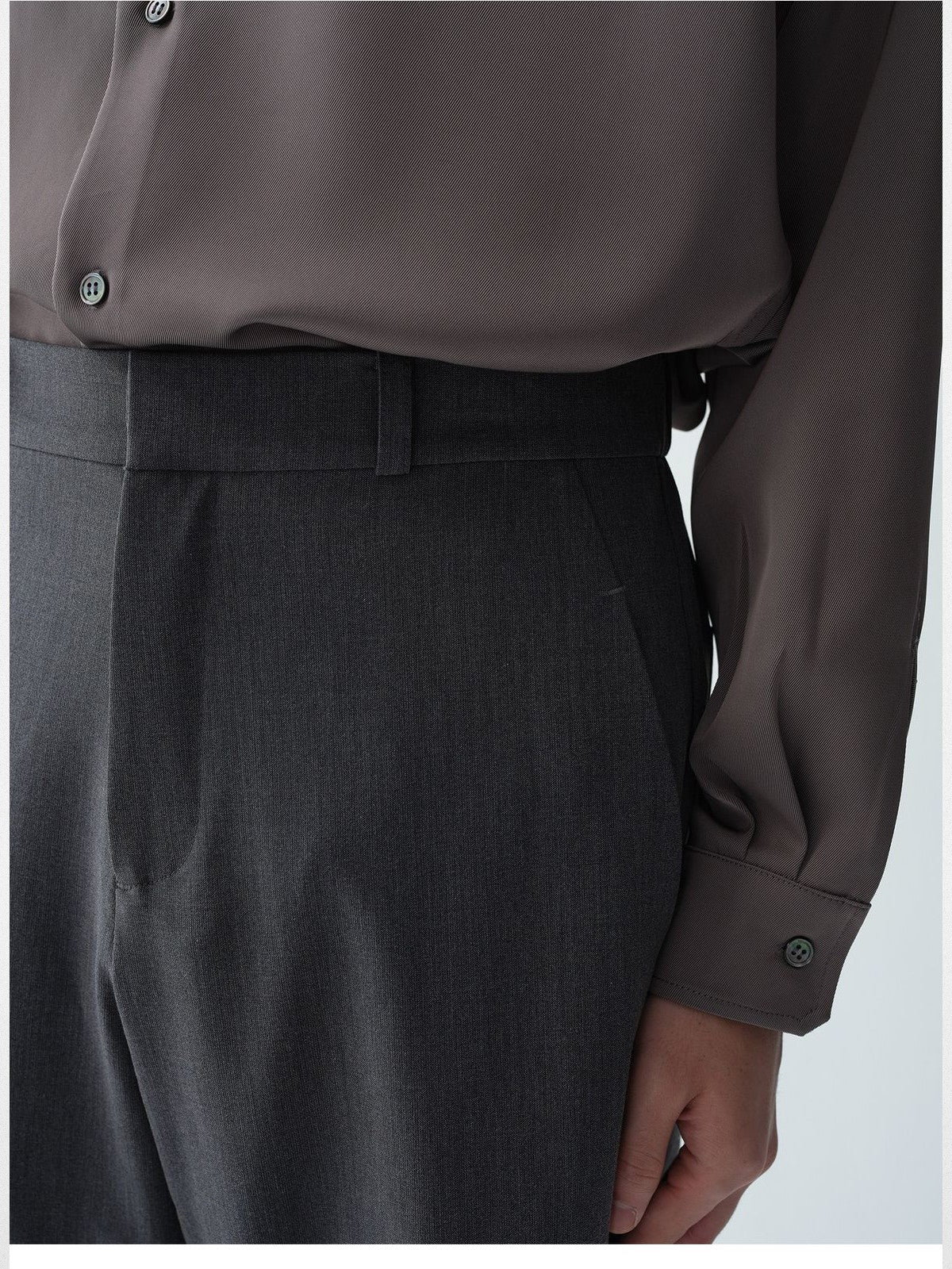 ROYA Semi Elastic Waist Trousers in Gray - On Model