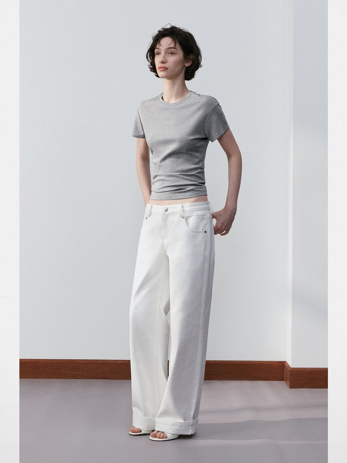 PUKI Structured Shoulder Lyocell Tee in Gray - On Model