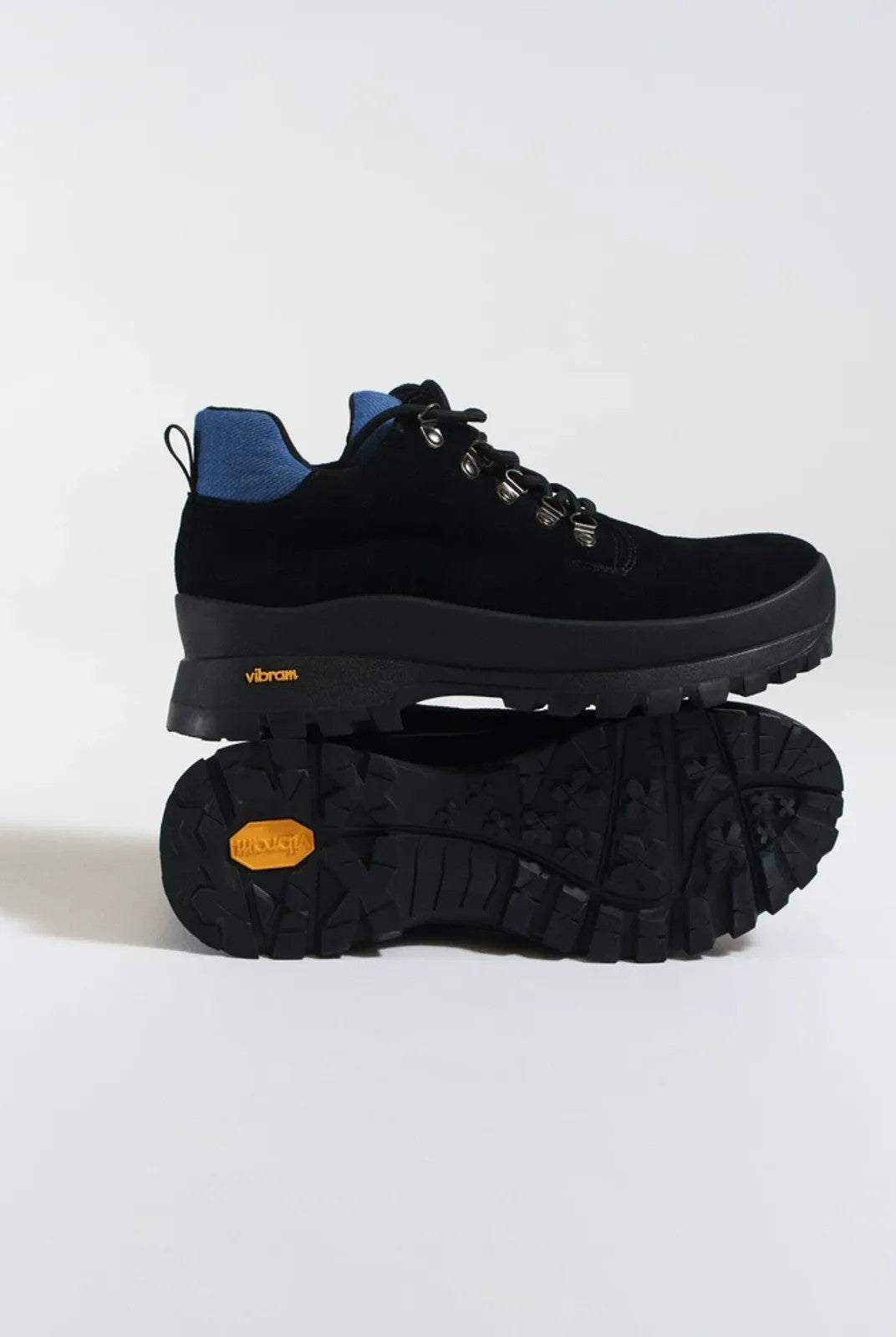 Retro 21 Calf Suede Vibram Hiking Boots in Black