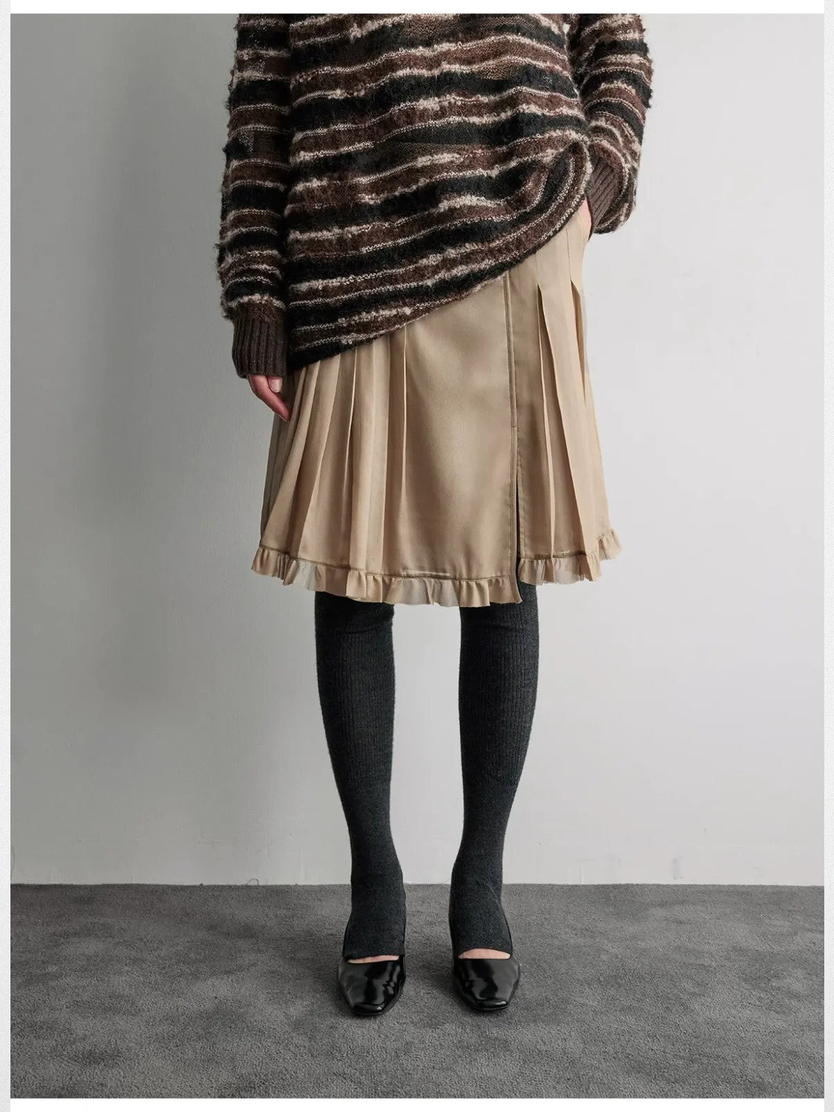 RandomPiece Irregular Pleated Ruffle Skirt in Beige