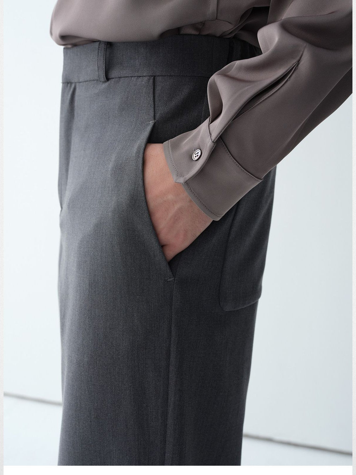 ROYA Semi Elastic Waist Trousers in Gray - On Model