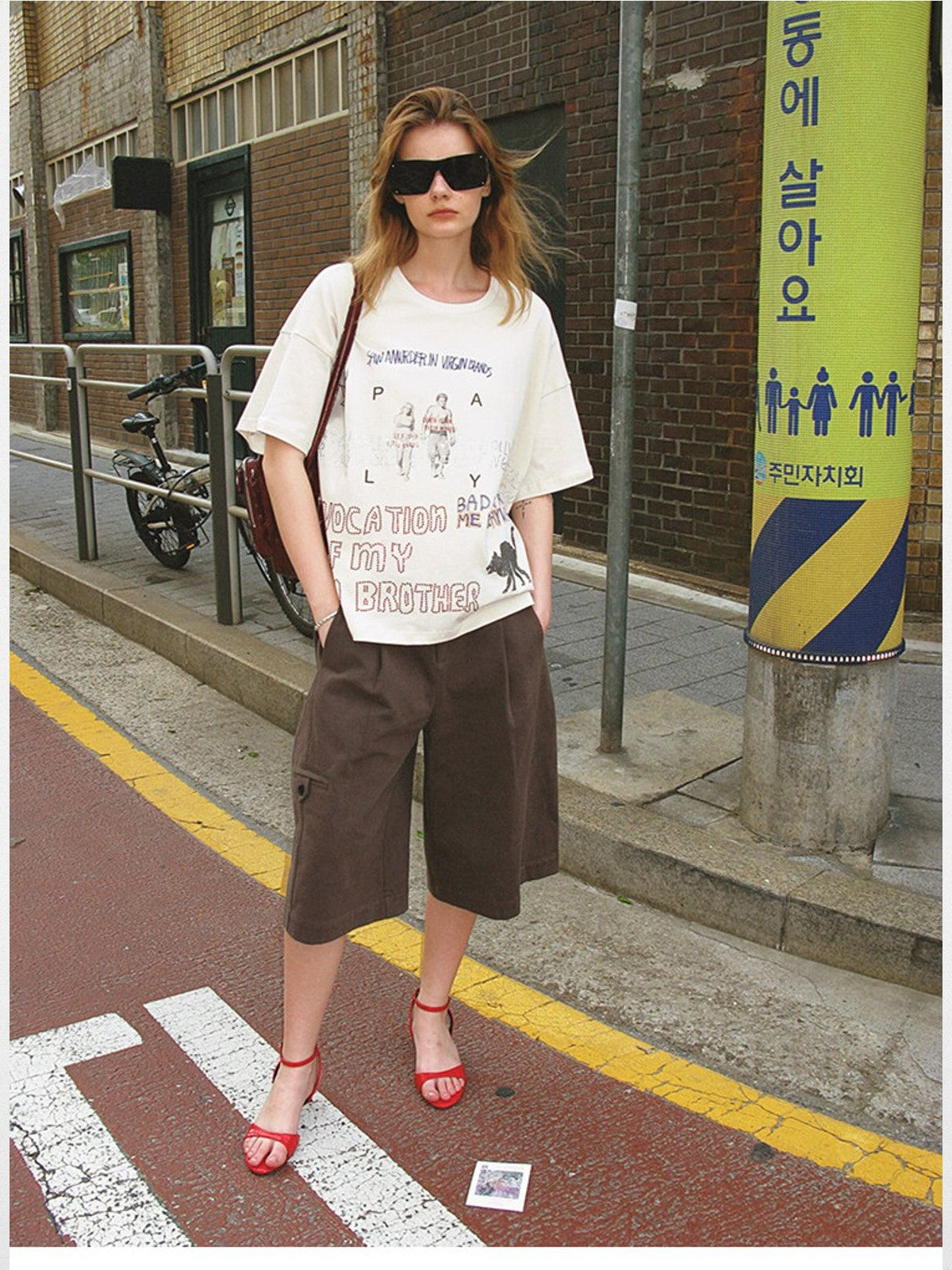 ACSENSE STUDIO Graffiti Rhinestone Cotton T Shirt in White - On Model