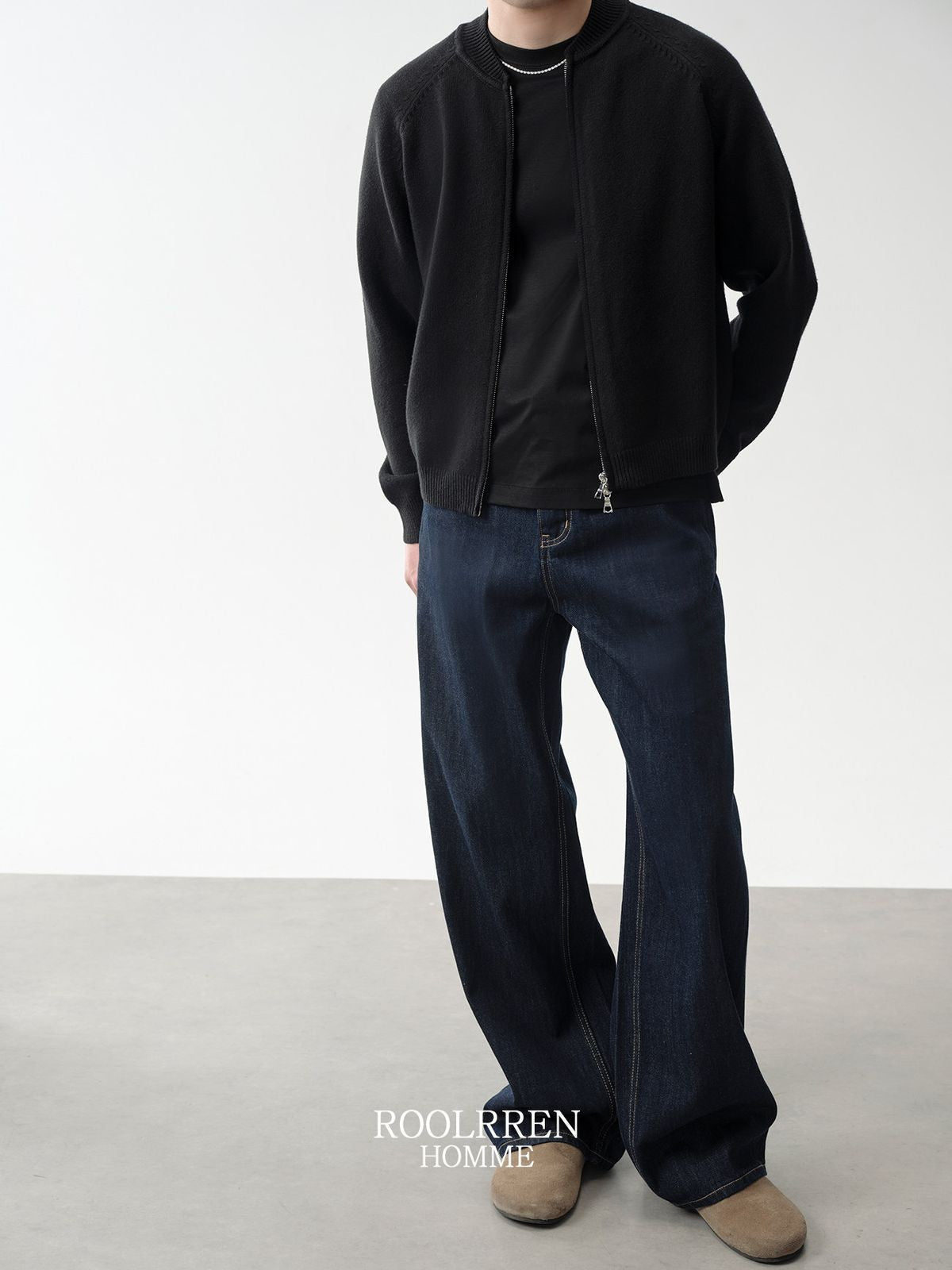 Roolrren Homme Cashmere Wool Cotton Zip Cardigan in Black - On Model