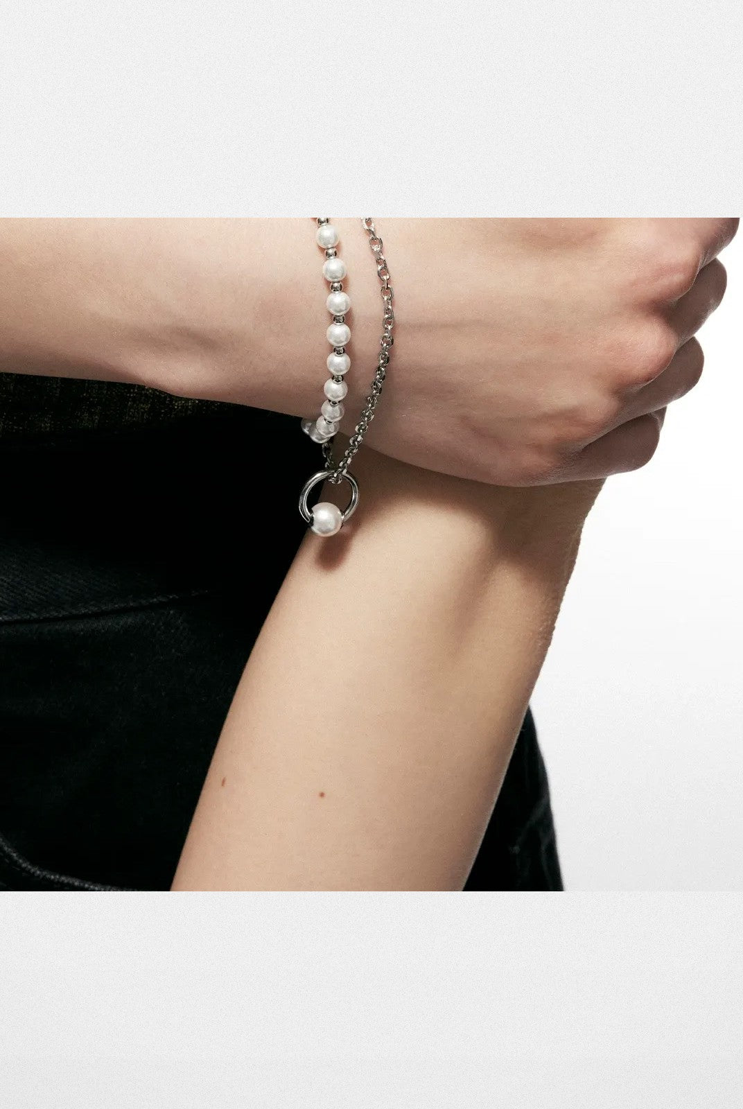 BLACKHEAD Double Layer Pearl Pendant Bracelet in Silver - On Model