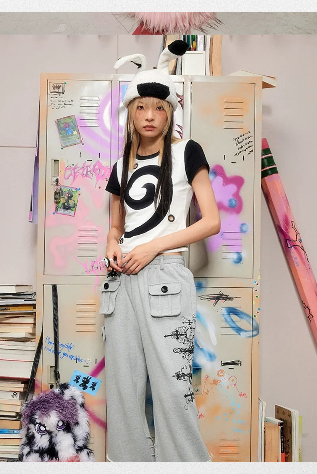 CFIERCE Cross Print Wide Leg Sweatpants in Gray - On Model