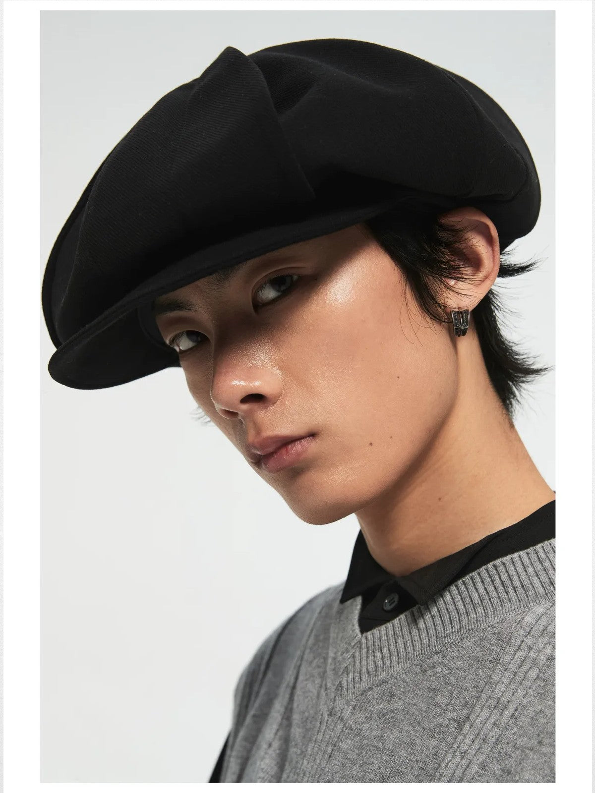 Simple Project Windmill Paneled Newsboy Cap in Black - On Male Model