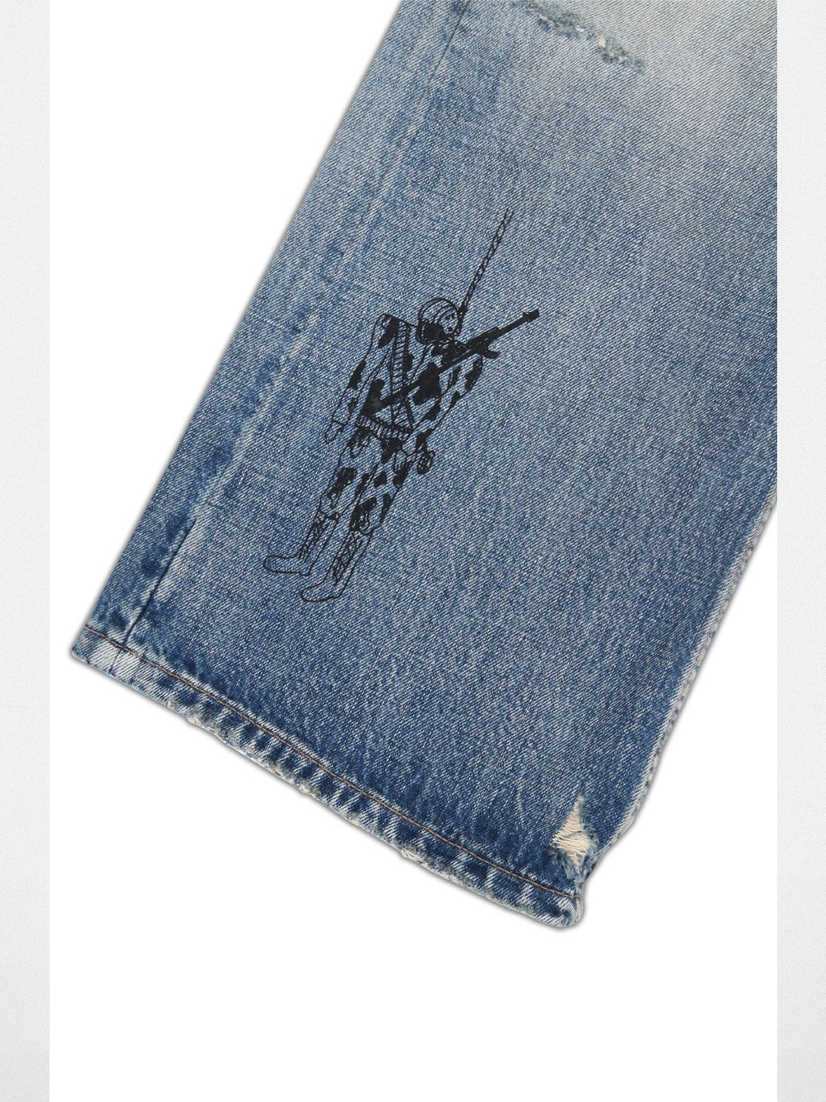 SOD Distressed Graffiti Embroidered Jeans in Blue - Detail