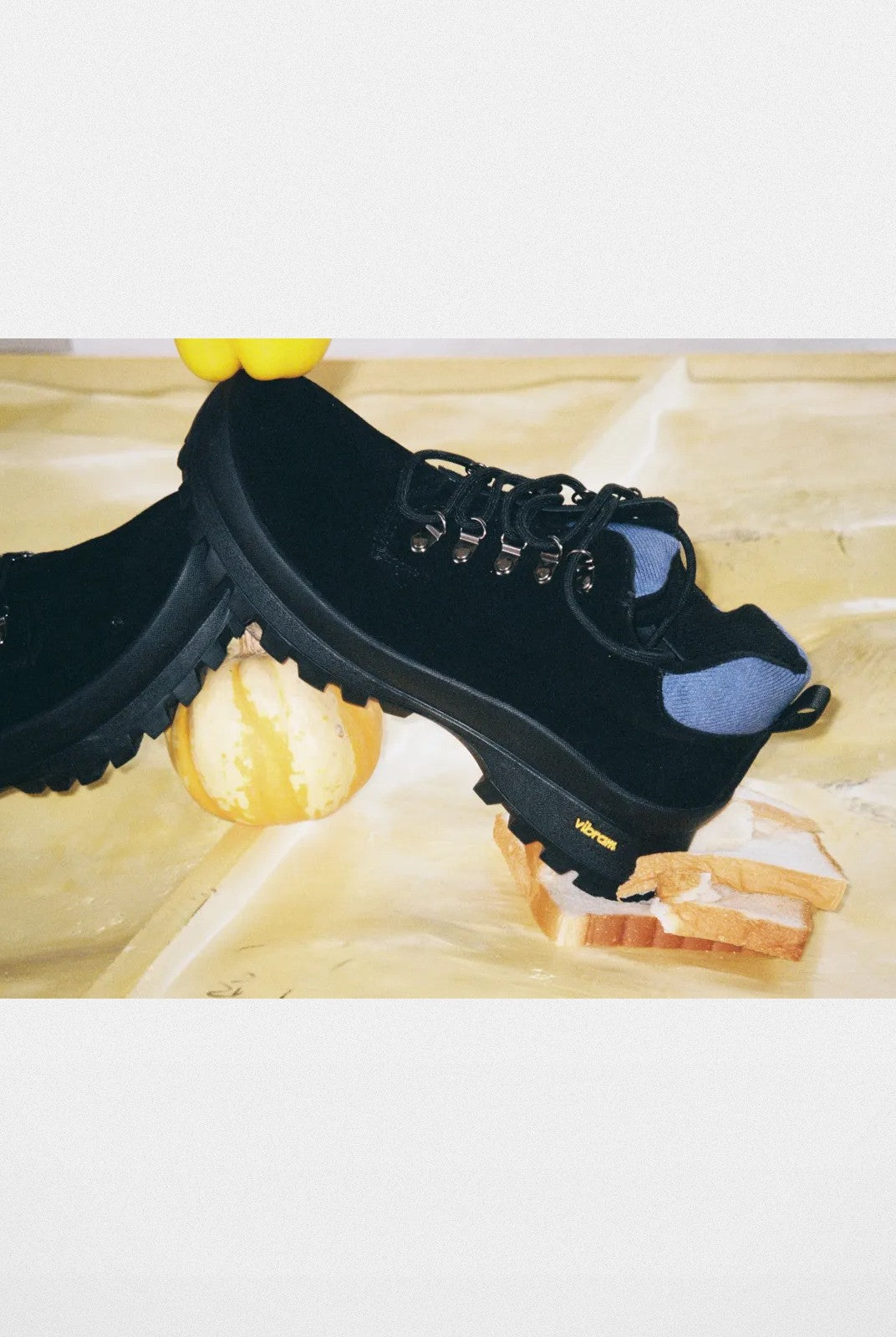 Retro 21 Calf Suede Vibram Hiking Boots in Black - Lifestyle