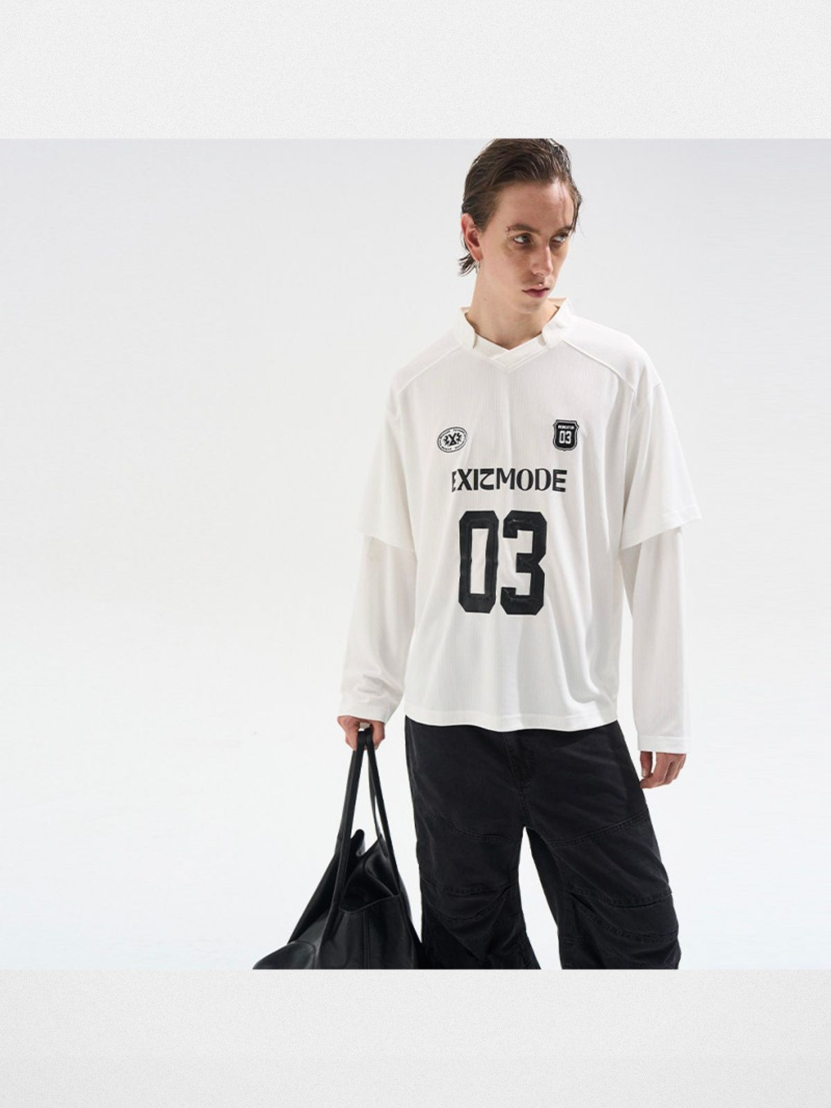 BLINDNOPLAN Striped Jersey V Neck T Shirt in White - On Model