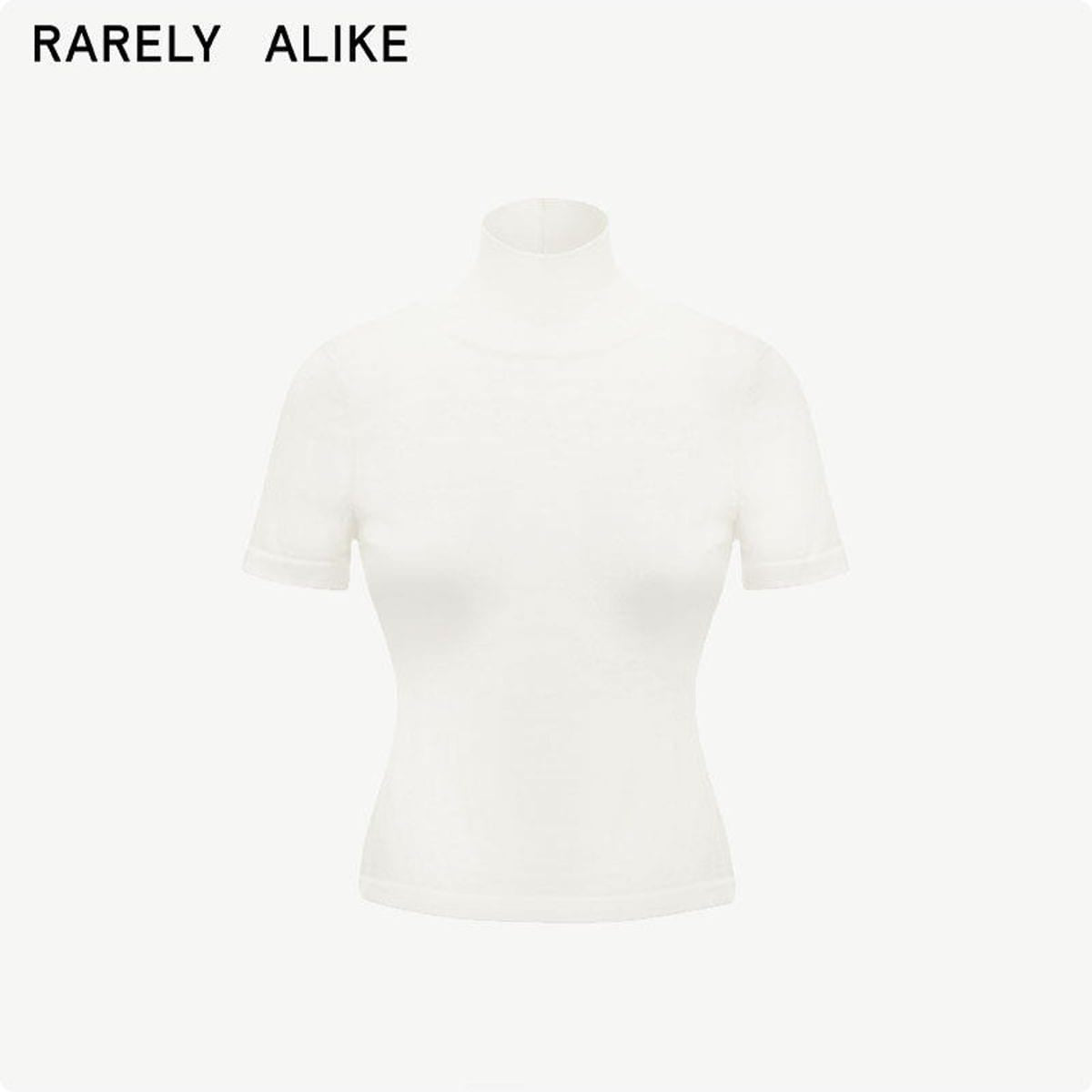 rarely alike Open Back Wool Turtleneck in White