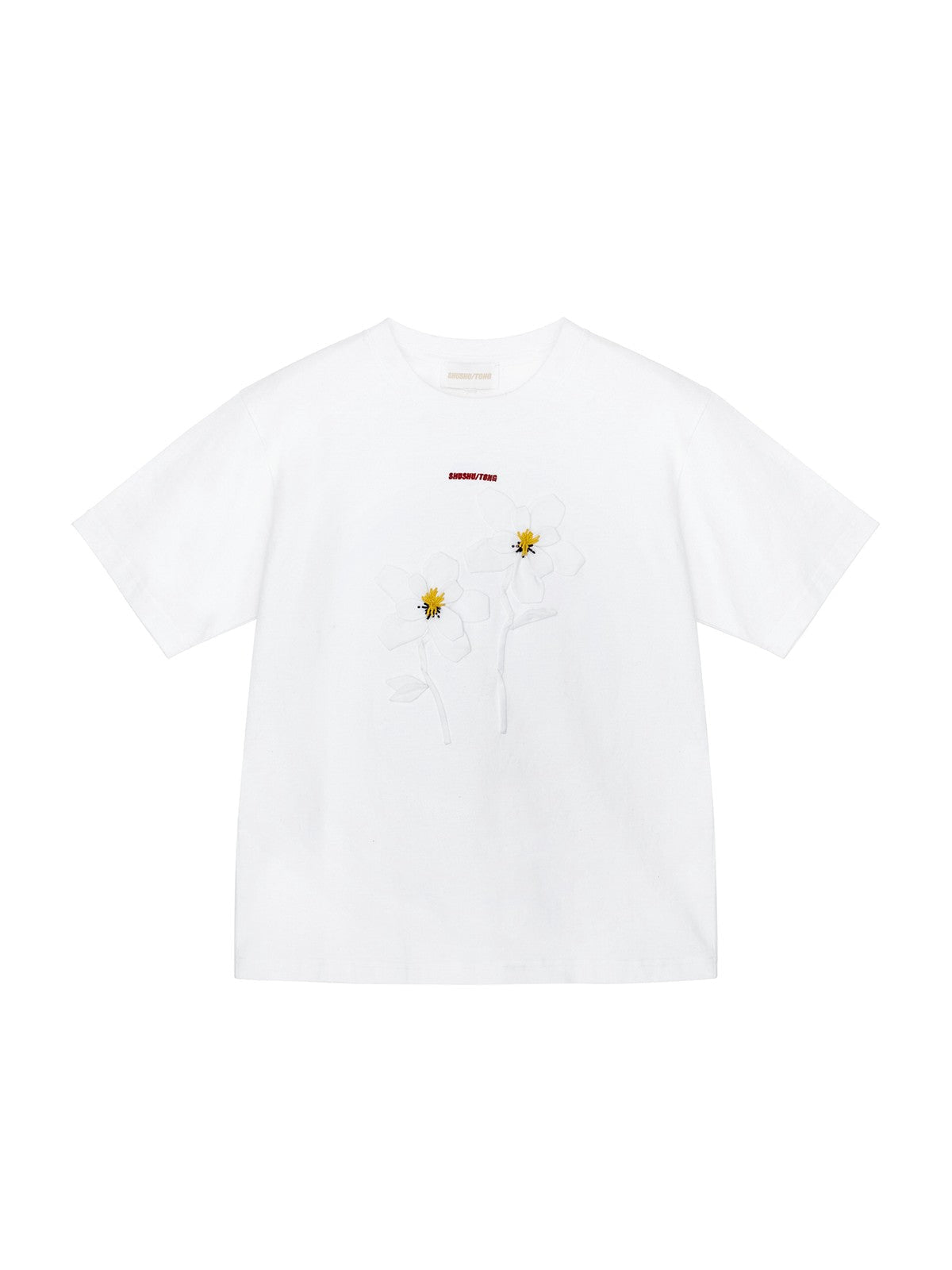 SHUSHUTONG Hand Sewn Flower Appliqu T Shirt in White