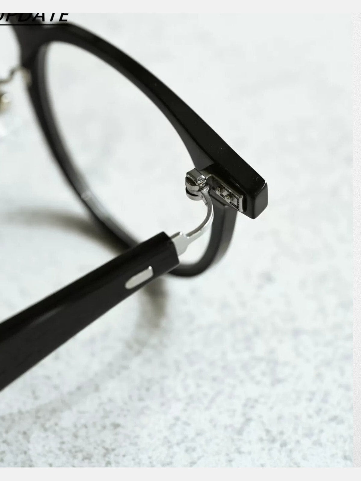 FUTURE UPDATE Retro Oval Optical Frames in Black - Detail