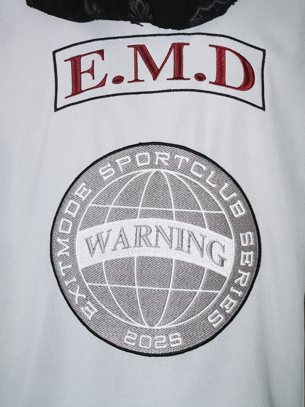 BLINDNOPLAN Puff Print Graphic T Shirt in Light Gray - Detail