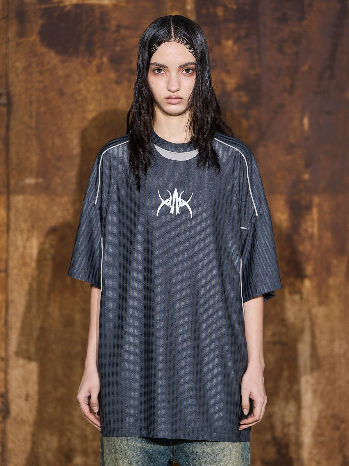 BLINDNOPLAN Cooling Striped Jersey in Gray - On Model