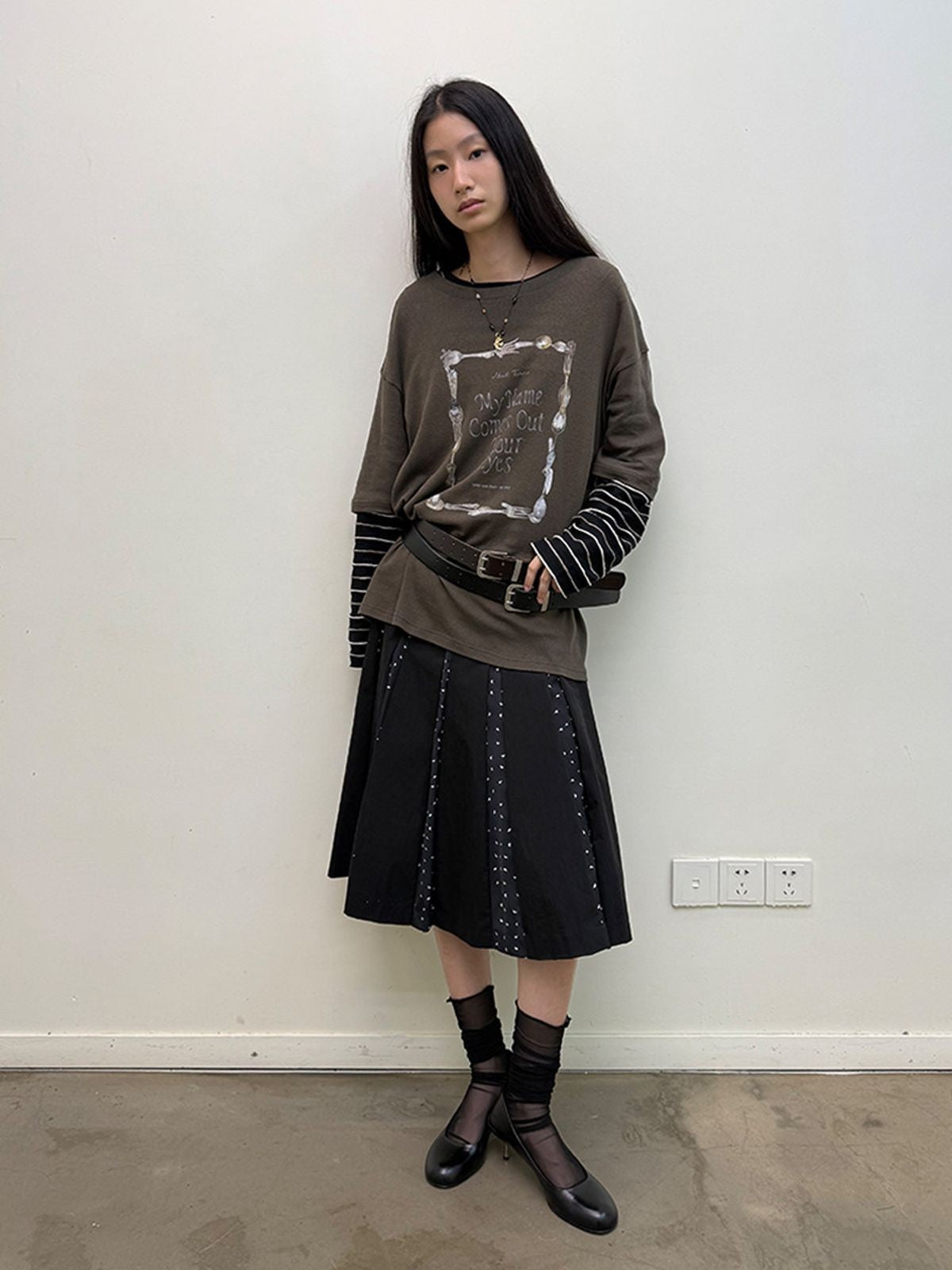 NeverSeez Spoon Frame Print T Shirt in Olive - On Model