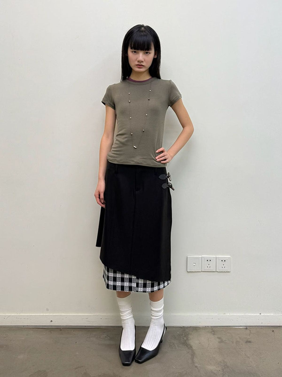 NeverSeez Slim Lyocell Wool Blend Tee in Green - On Model