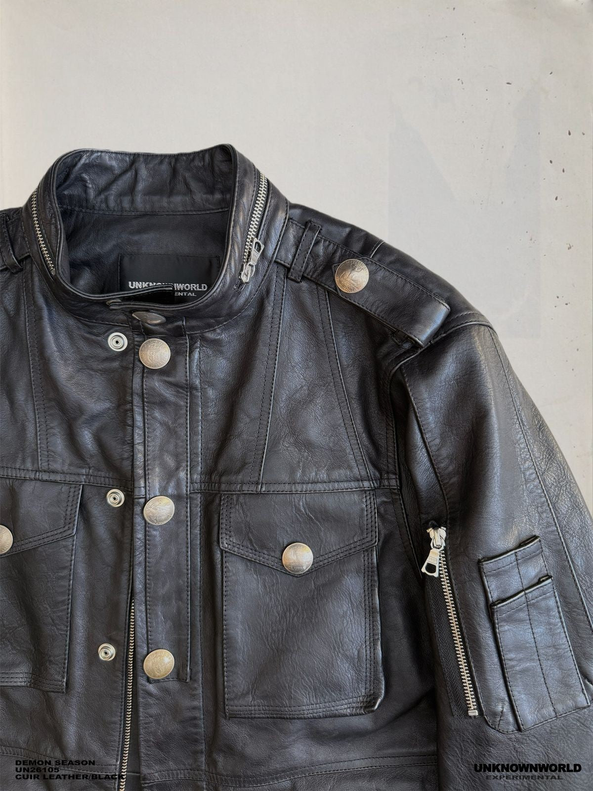 UNKNOWNWORLD Multi Pocket Horsehide Safari Jacket in Black - Detail