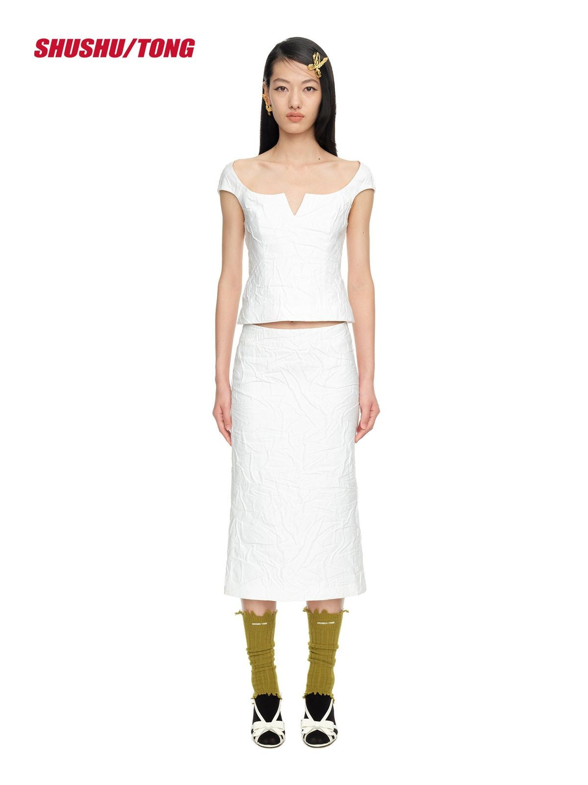 SHUSHUTONG Cutout U Neck Cropped Top in White - On Model