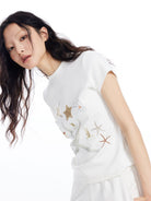 THELIGHT Starfish Rhinestone Cropped Tee in White - On Model