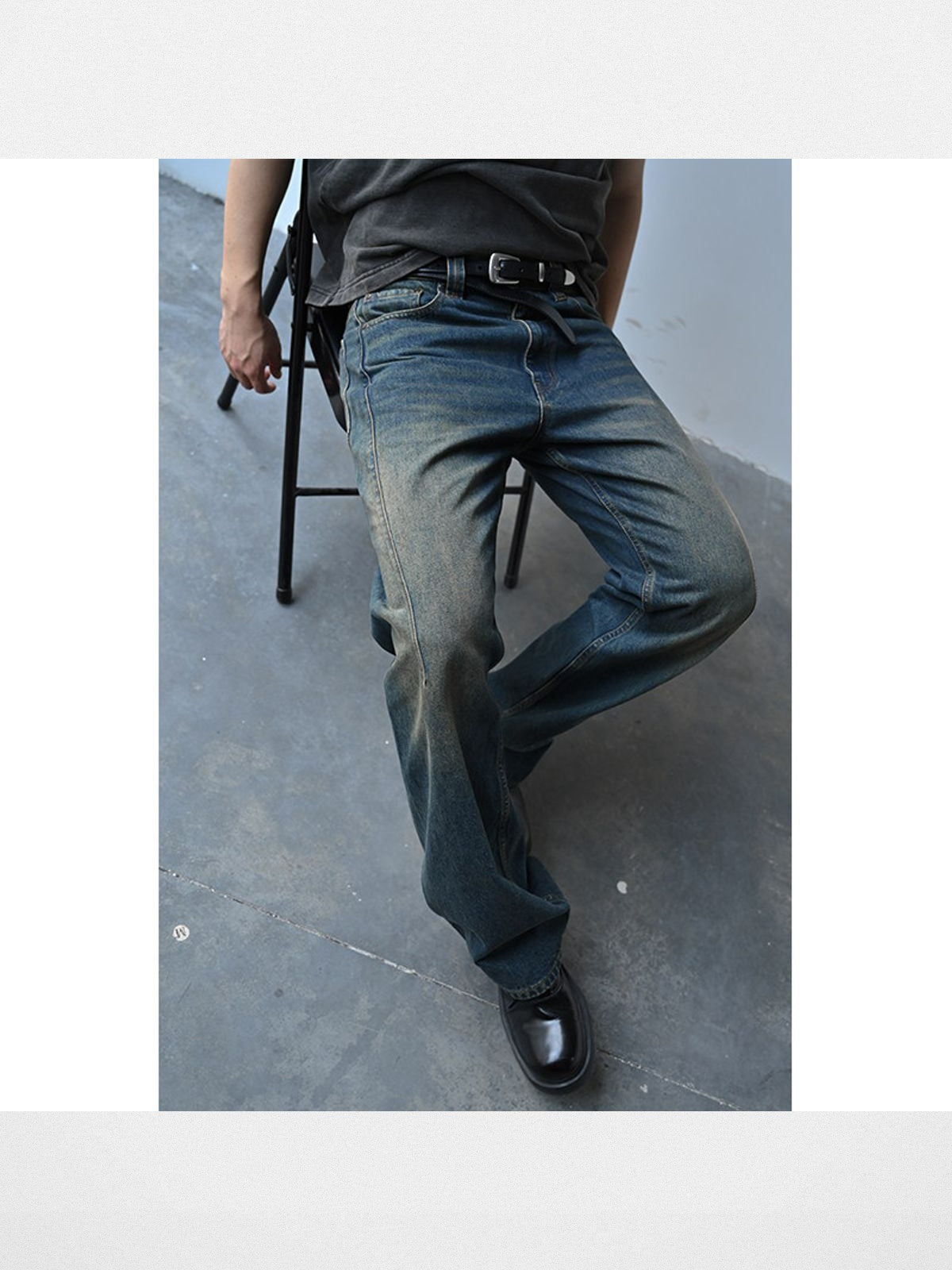 Roolrren Homme Heavyweight Vintage Wash Jeans in Blue - On Model