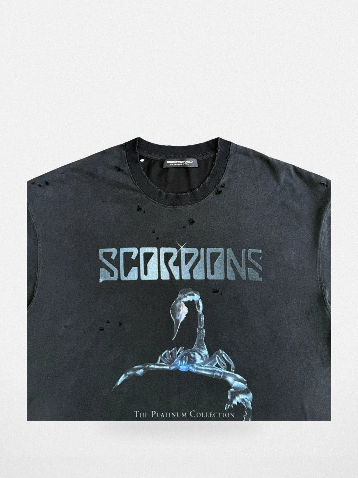 UNKNOWNWORLD Distressed Metallic Scorpio Tee in Black - Detail