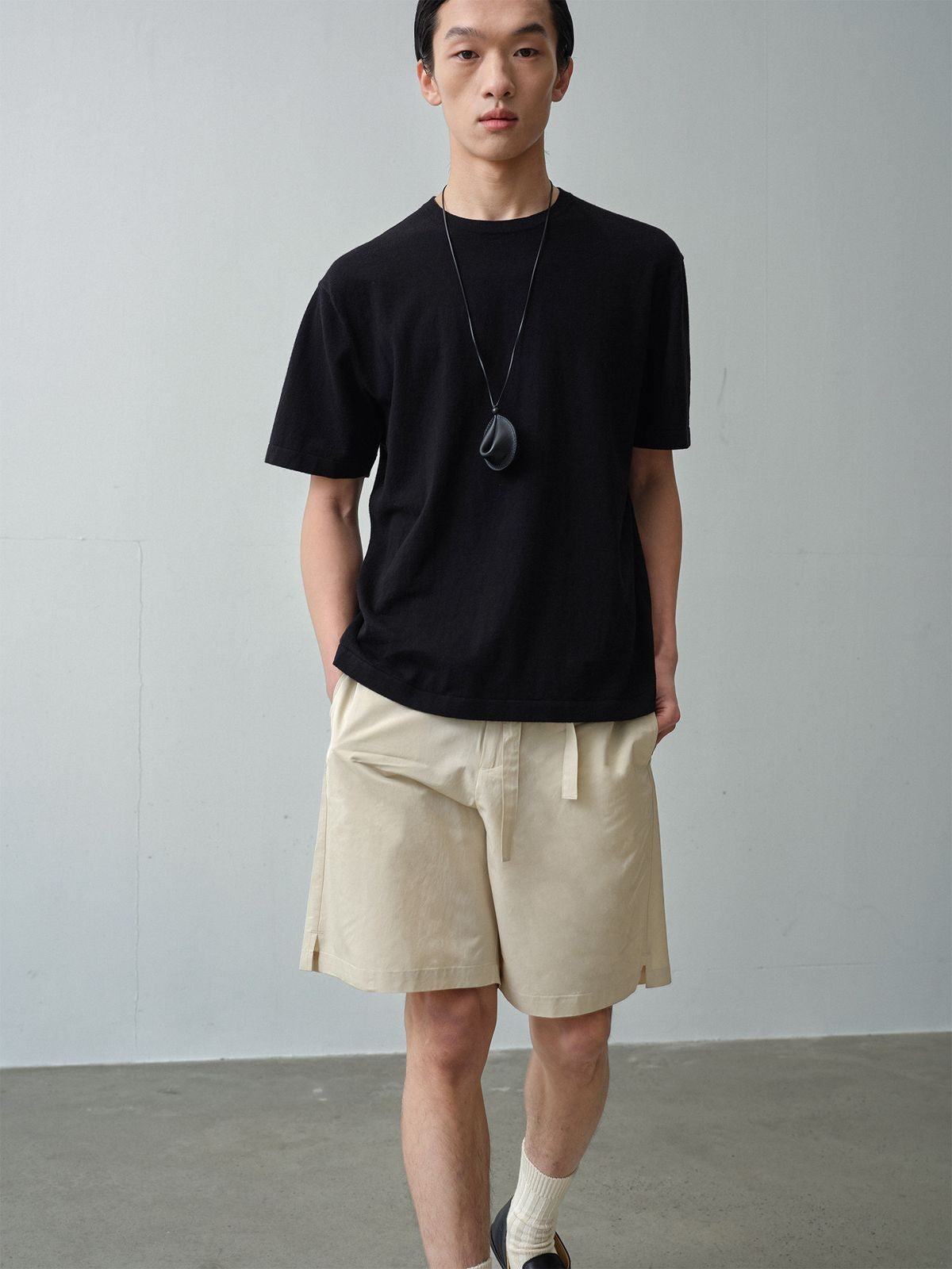 ROYA Cashmere Cotton Blend Knit T Shirt in Black - On Model