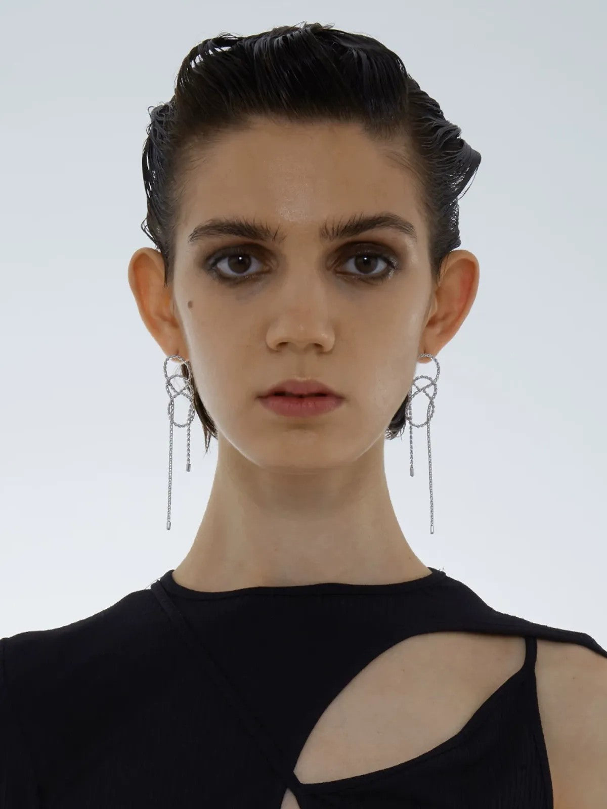 BLACKHEAD Wrapped Chain Drop Earrings in Silver