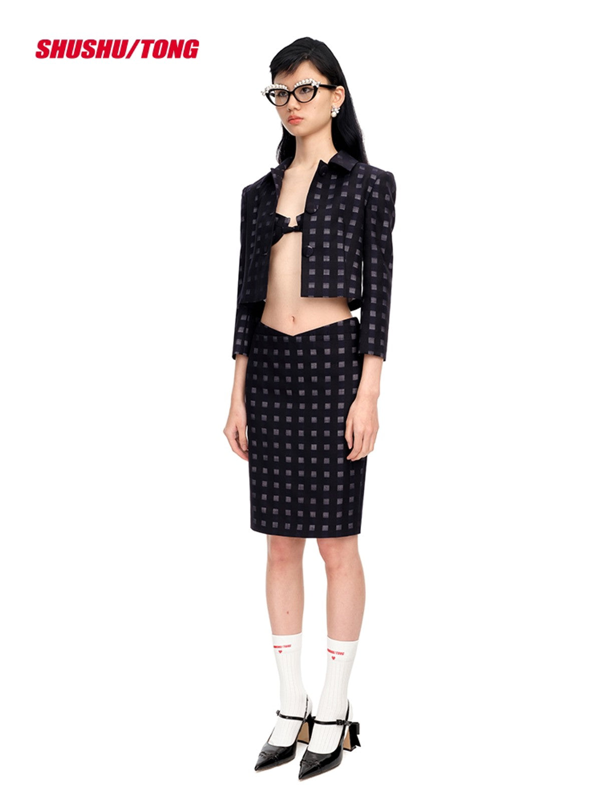 SHUSHUTONG Lambswool Check Cropped Jacket in Navy - On Model