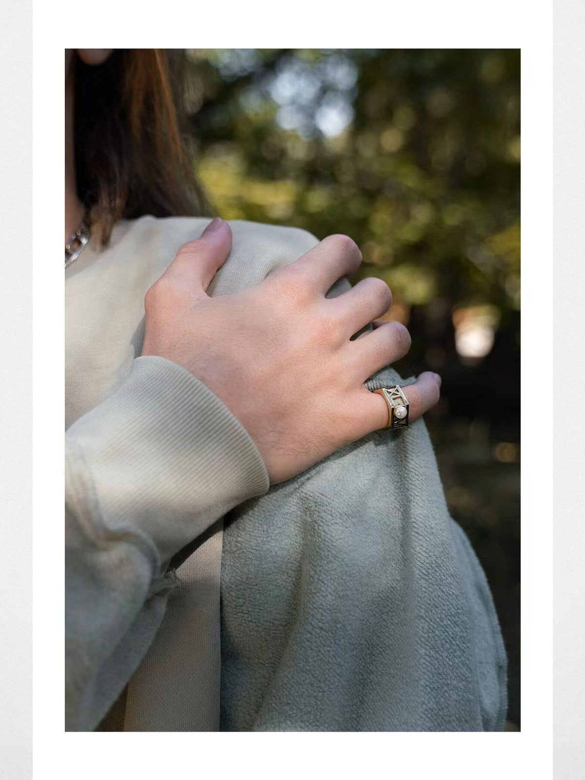 Retro 21 Reversible Patchwork Sweatshirt in Mint - Detail