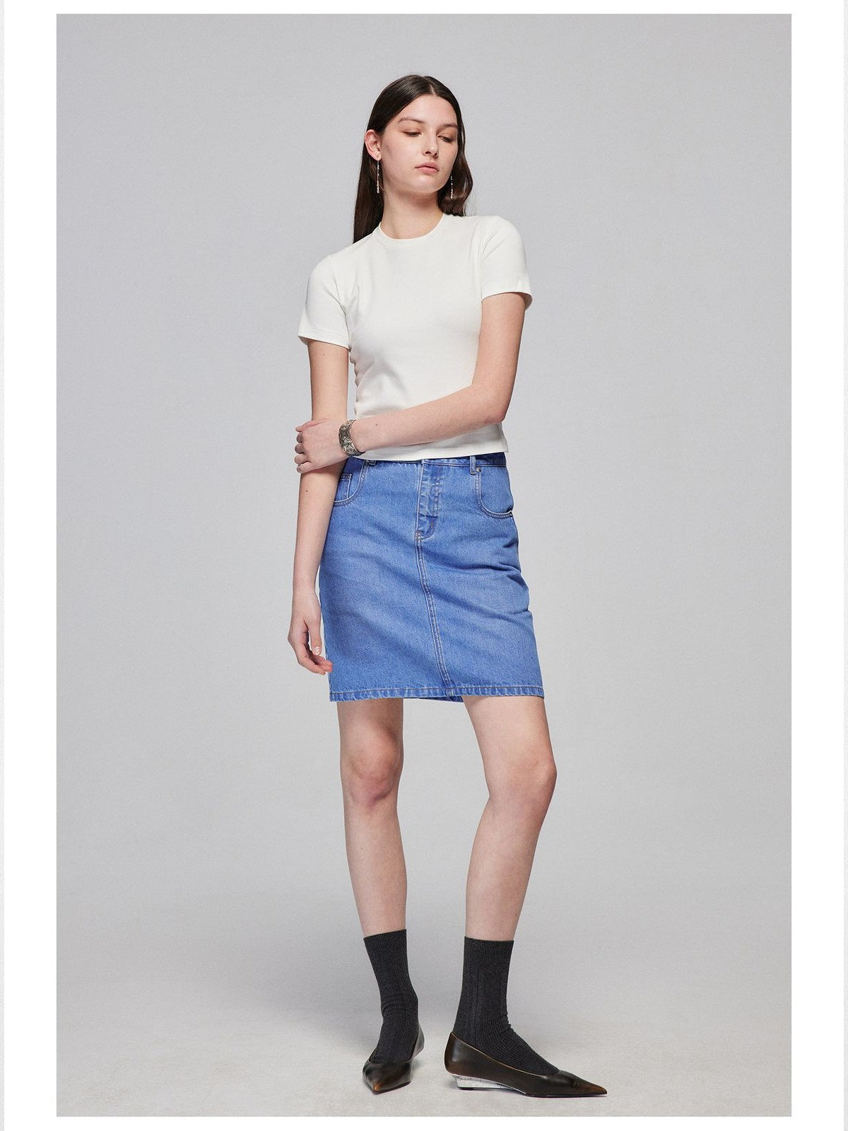 Simple Project Cotton Blend Asymmetric Seam Tee in White - On Model