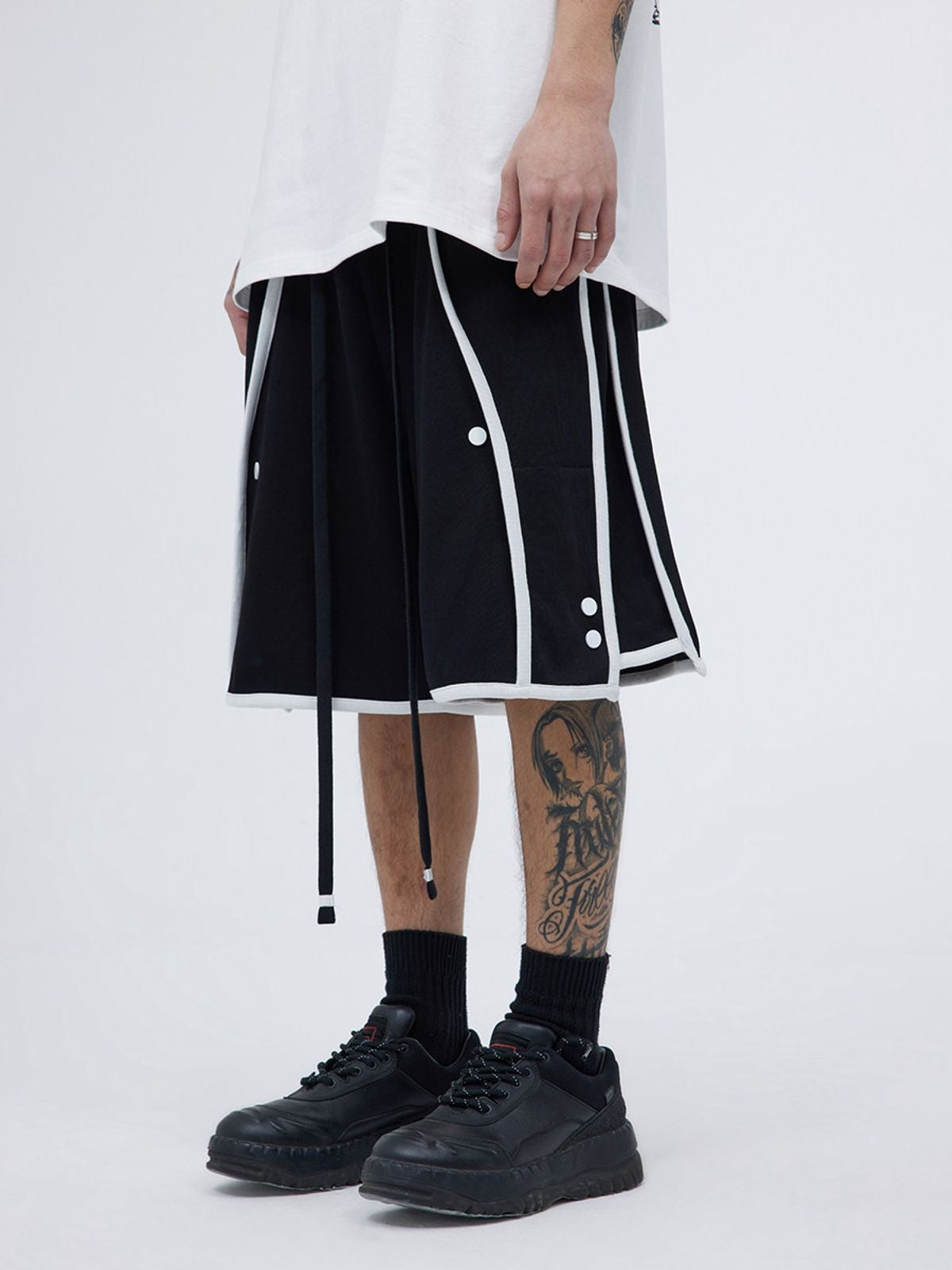 LOSTCTRL Contrast Piping Basketball Shorts in Black - On Model