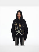 THELIGHT OFFICIAL Starfish Embroidered Fleece Hoodie in Black - On Model