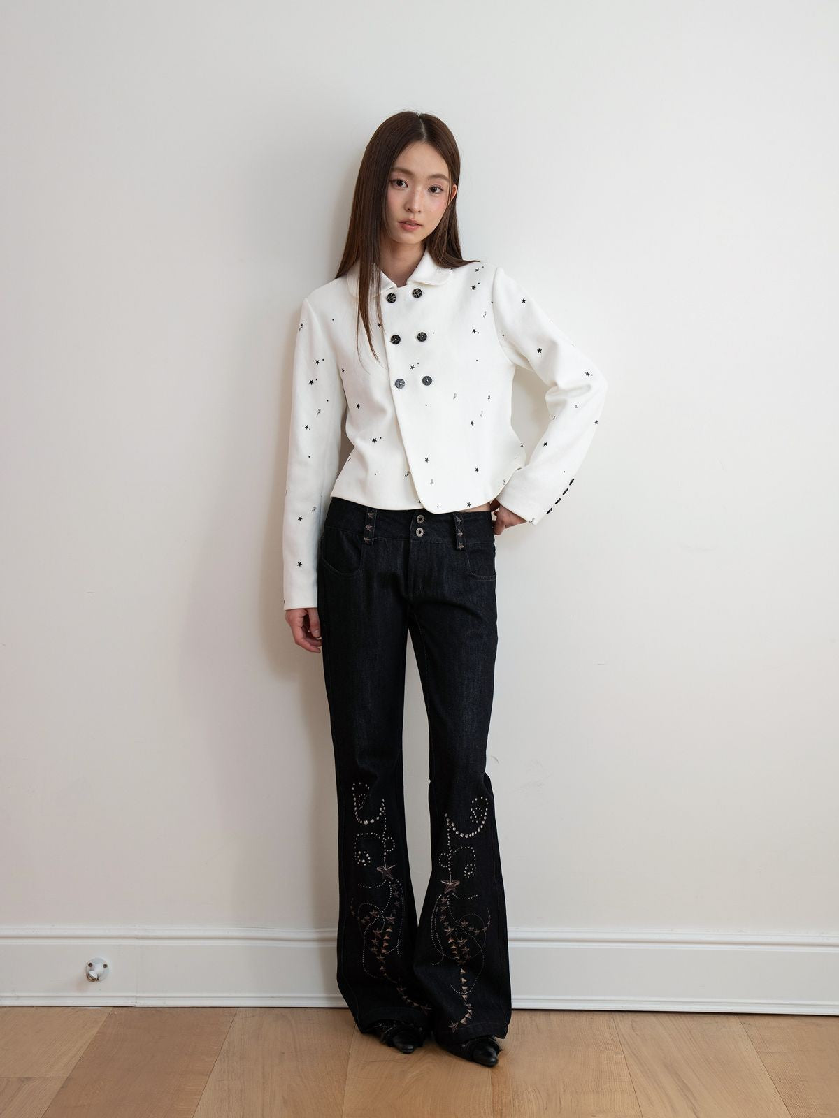 THELIGHT OFFICIAL Star Pattern Double Breasted Jacket in White - On Model