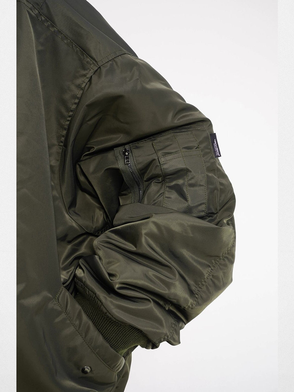 THELIGHT OFFICIAL Oversized Nylon Bomber Jacket in Olive - Detail