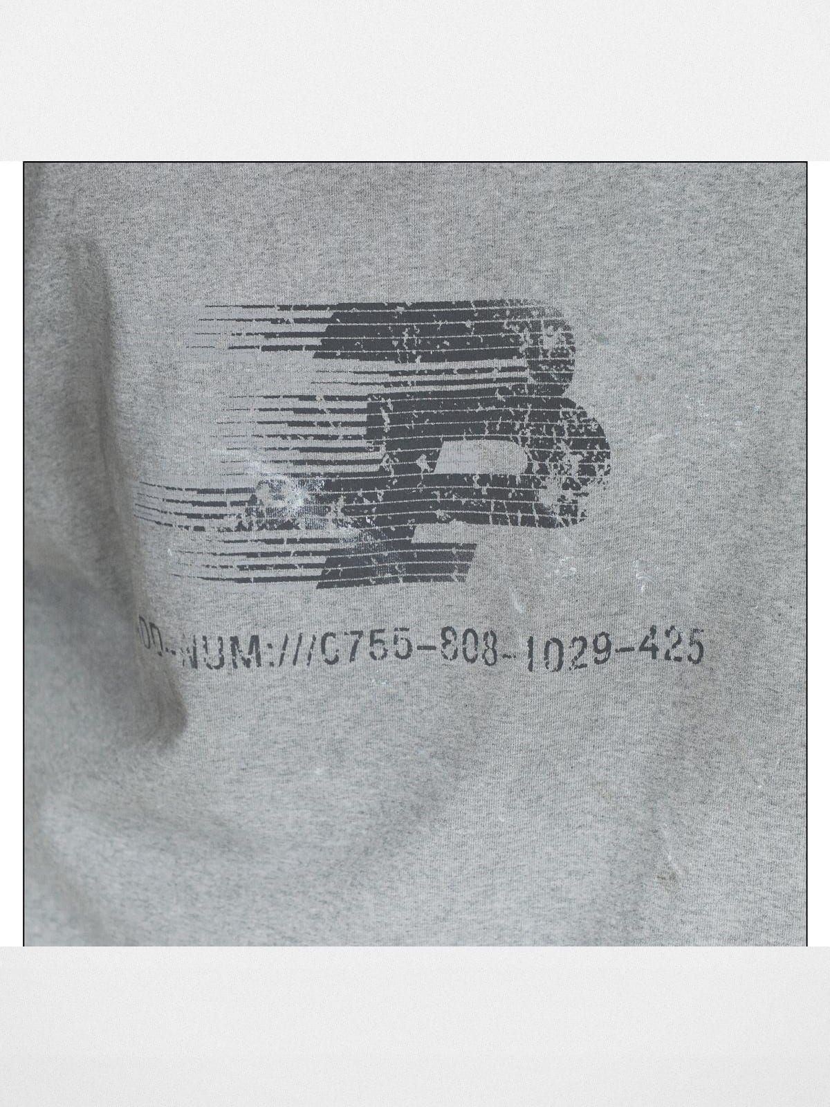 MasonPrince Distressed Paint Effect Hoodie in Gray - Detail